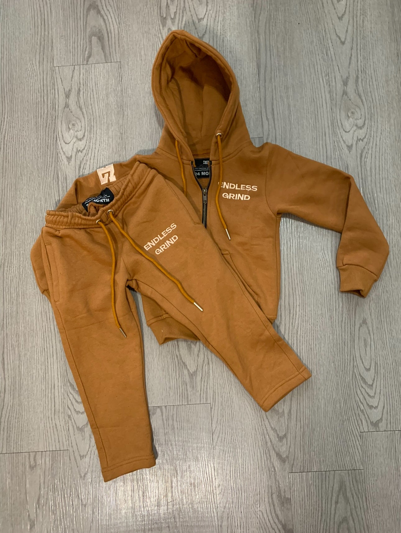 KIDS BROWN SWEATSUITS