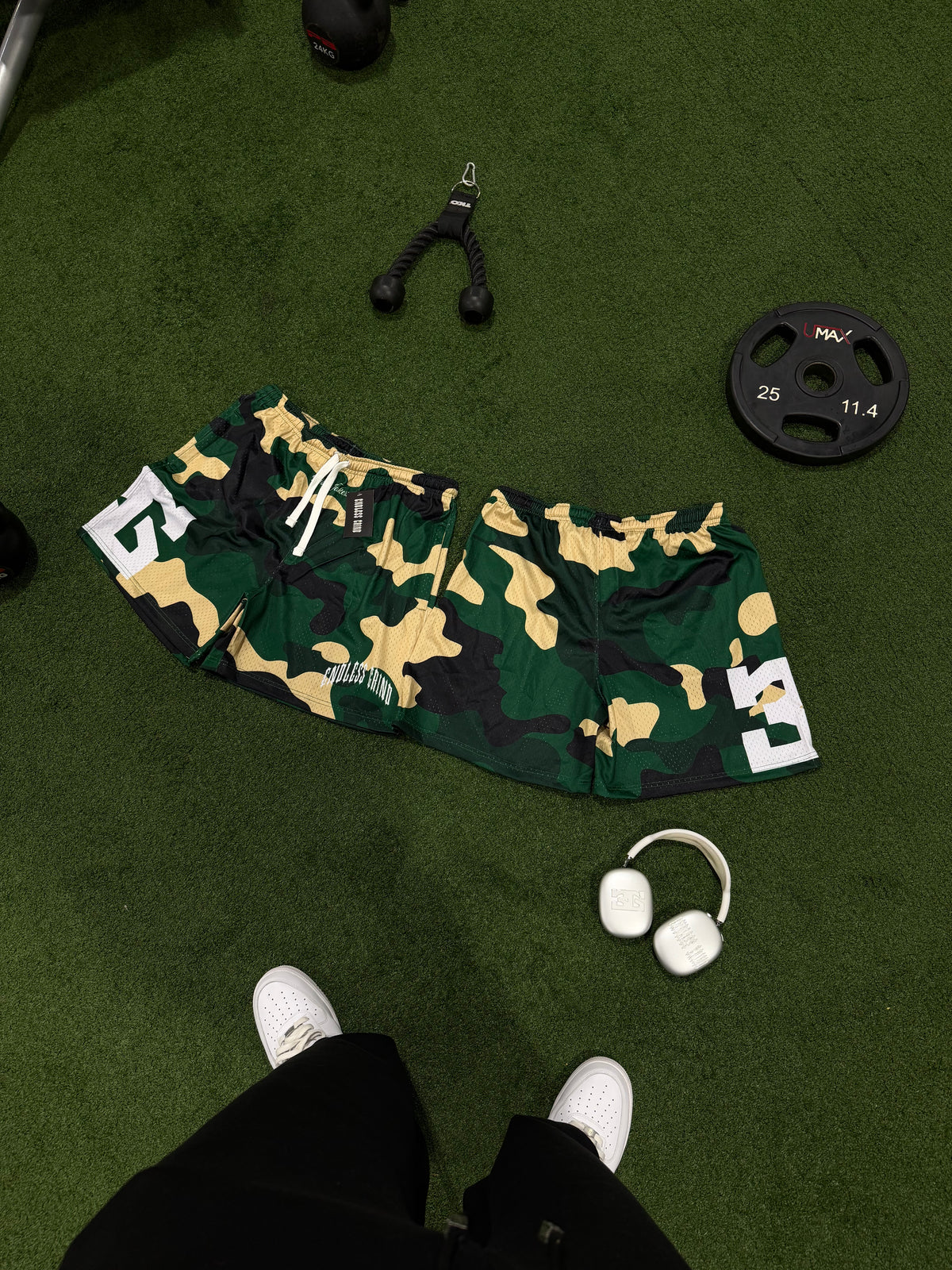 CAMO OVERTIME EG SHORTS