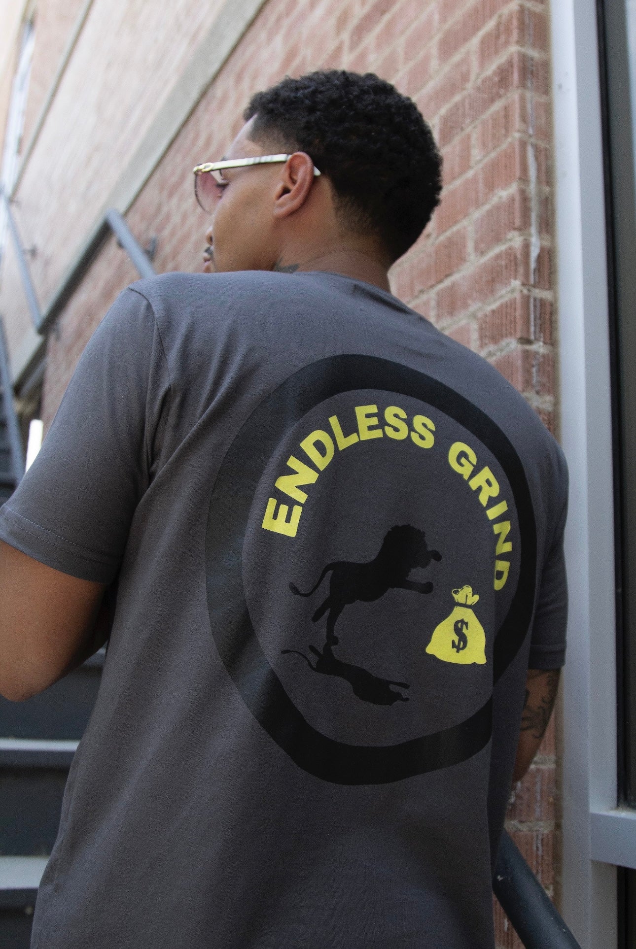 “NEON GREY” LION LOGO TEE