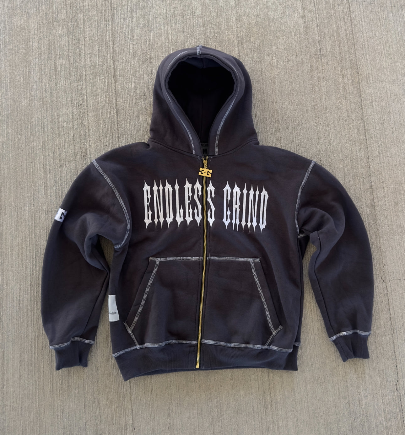 CHARCOAL GREY SWEATSUIT