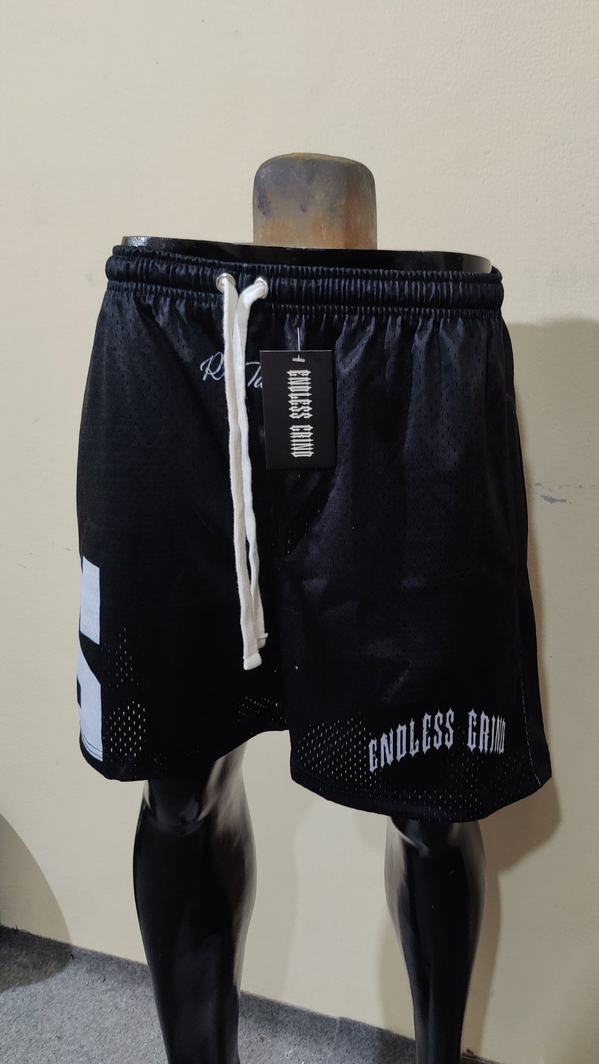BLACK Frontline EG Shorts