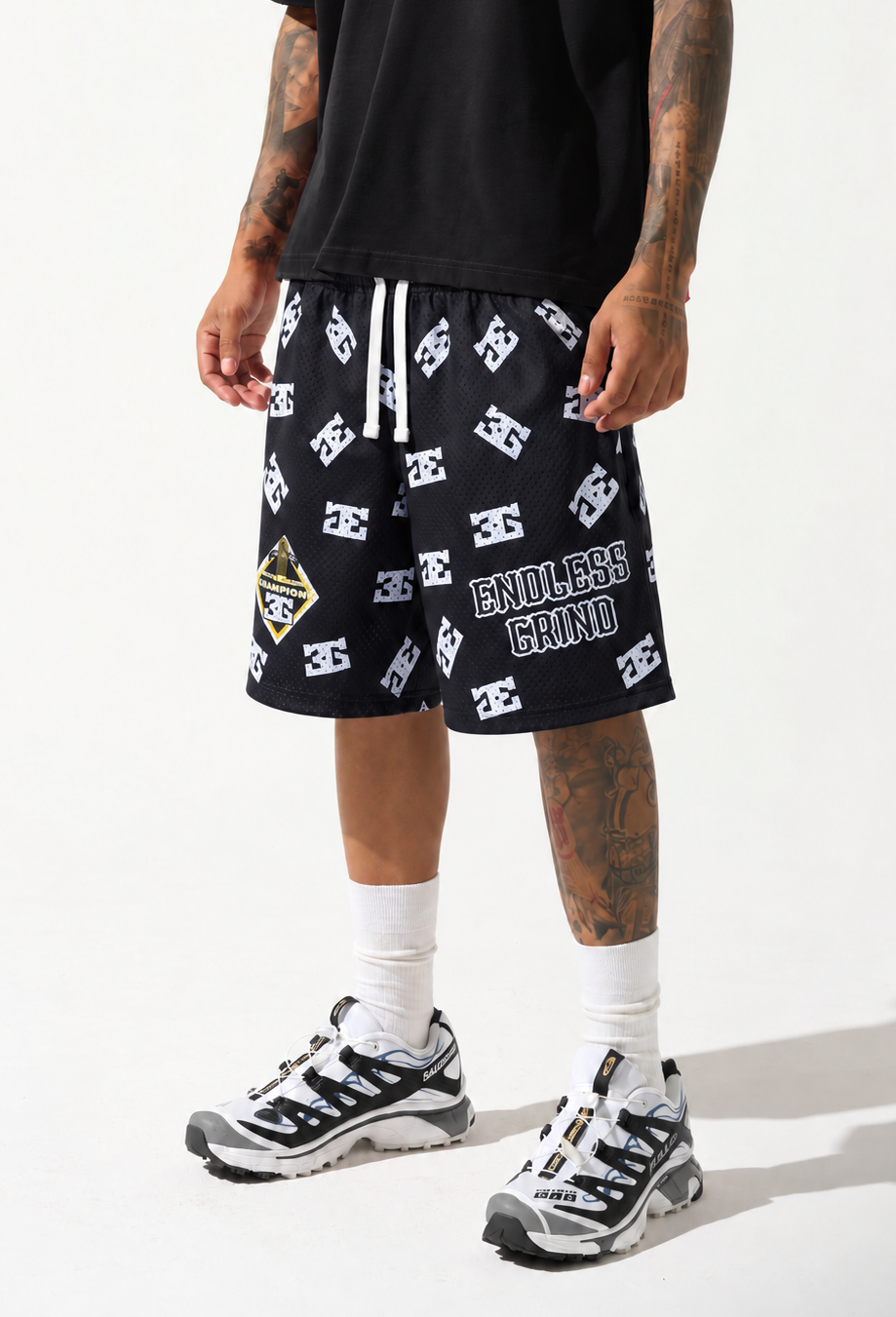 BLACK WORLD SERIES SHORTS