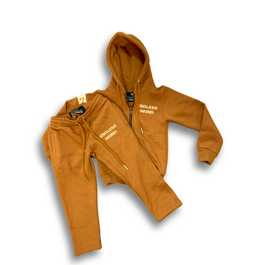 KIDS BROWN SWEATSUITS